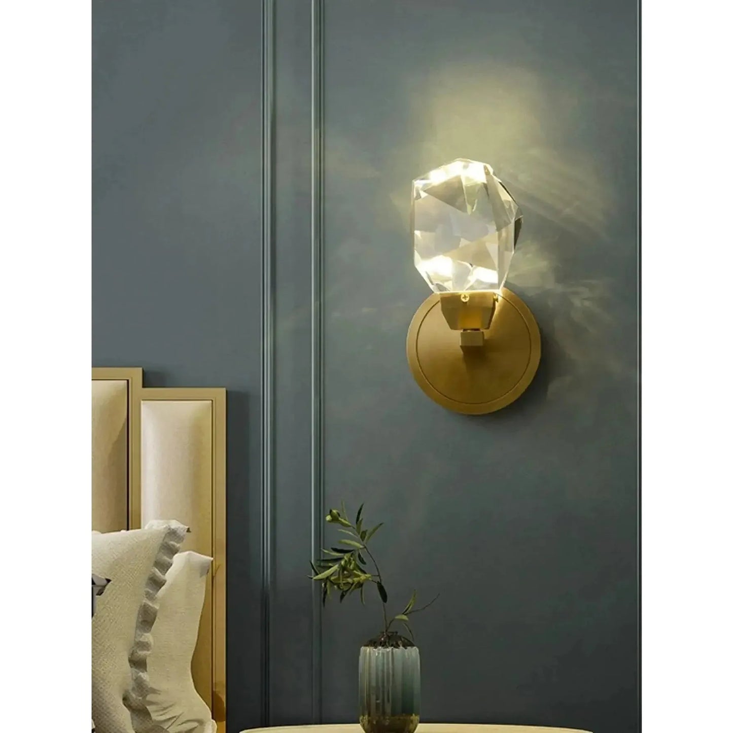 CrystalGleam Light - Lyxig Modern Guld Kristall LED Vägglampa