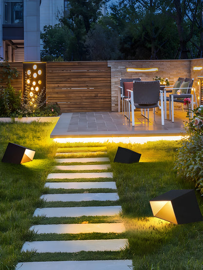 EverRay Light - Kub Solarbelysning för trädgården