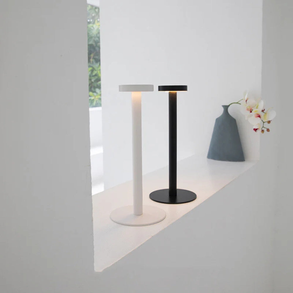 Zephyr Aluminium LED Bordslampa