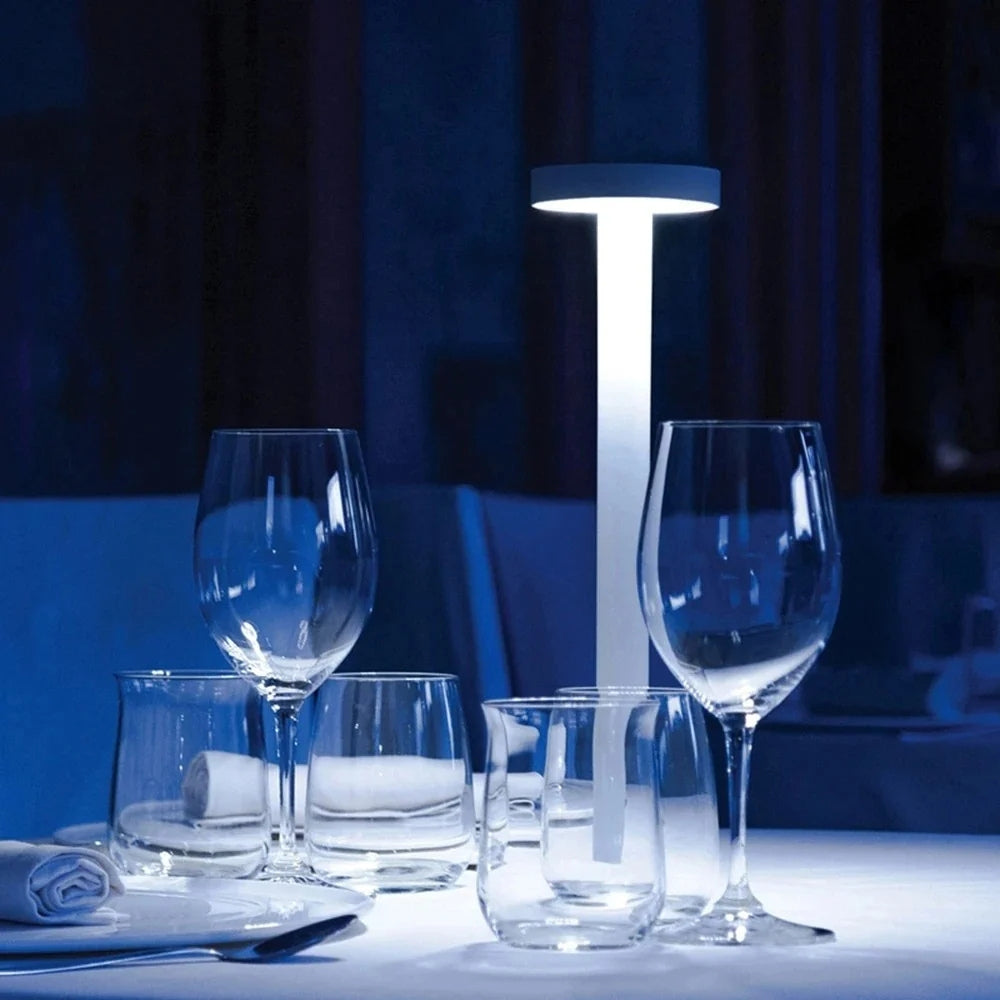 Zephyr Aluminium LED Bordslampa