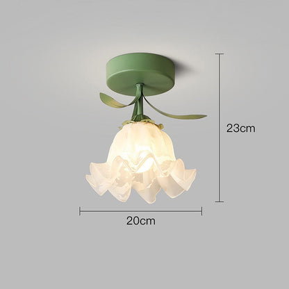 Taklampa med blommönstrad glasdiffusor