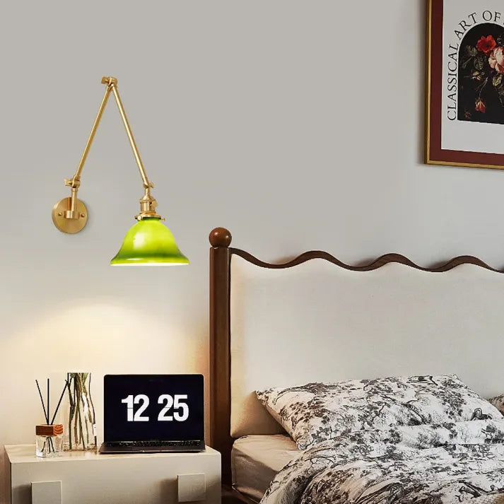 VintageGreen – Justerbar Klassisk Vägglampa för Stilren Belysning