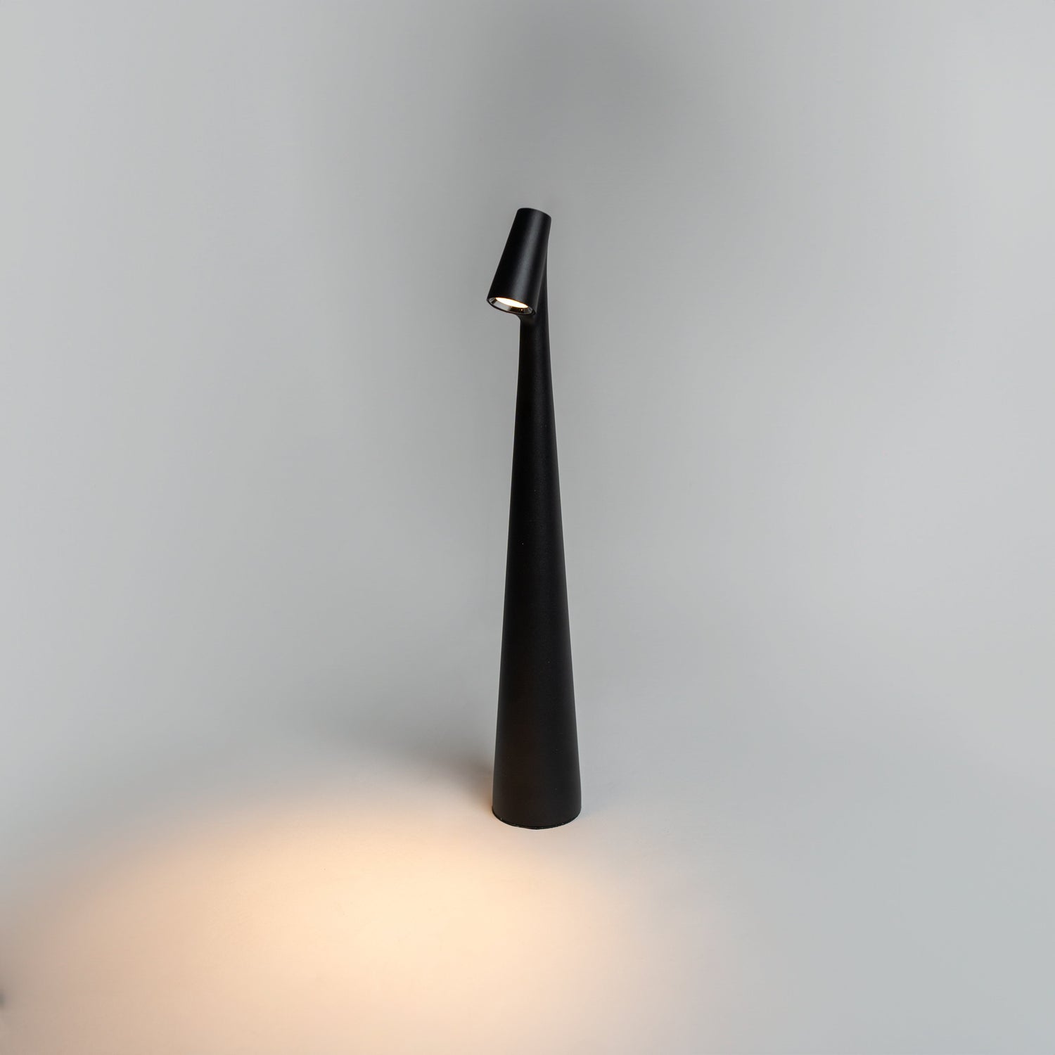 Lumi Slim Uppladdningsbar Lampa