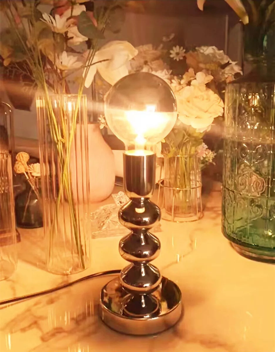 Carvallo - Retro Deco Sängbordslampa För Tidlös Elegans