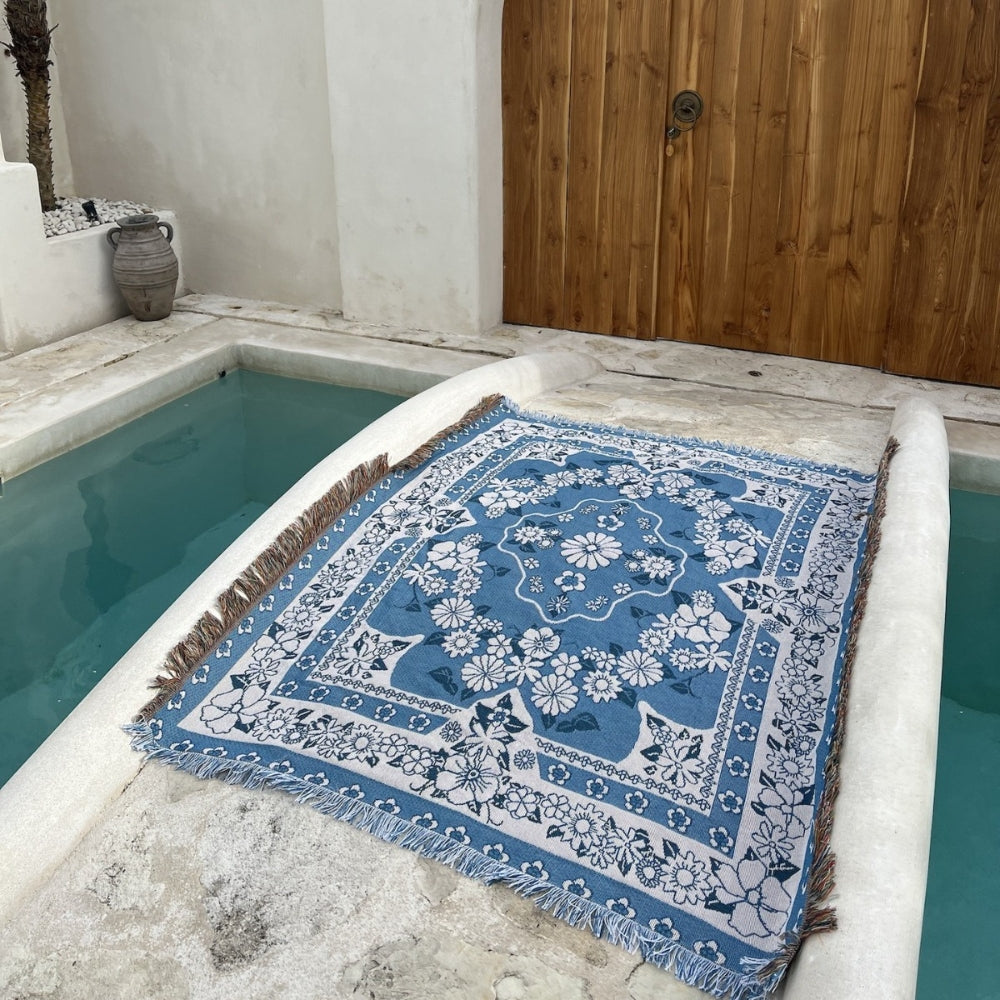 Lätt boho resefilt - Blå tusensköna blomma mönster