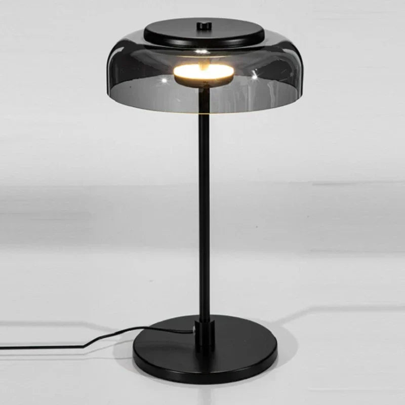 LumiGlow – Postmodern LED Bordspegel med Glaslock för Stilfull Belysning