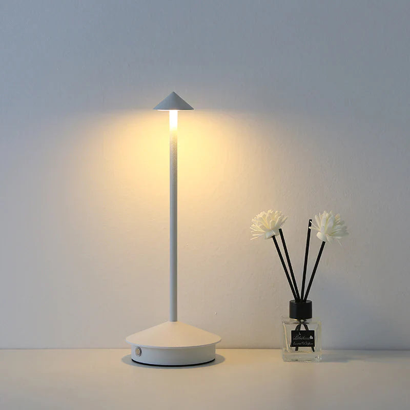Arrow Trådlös Lampa