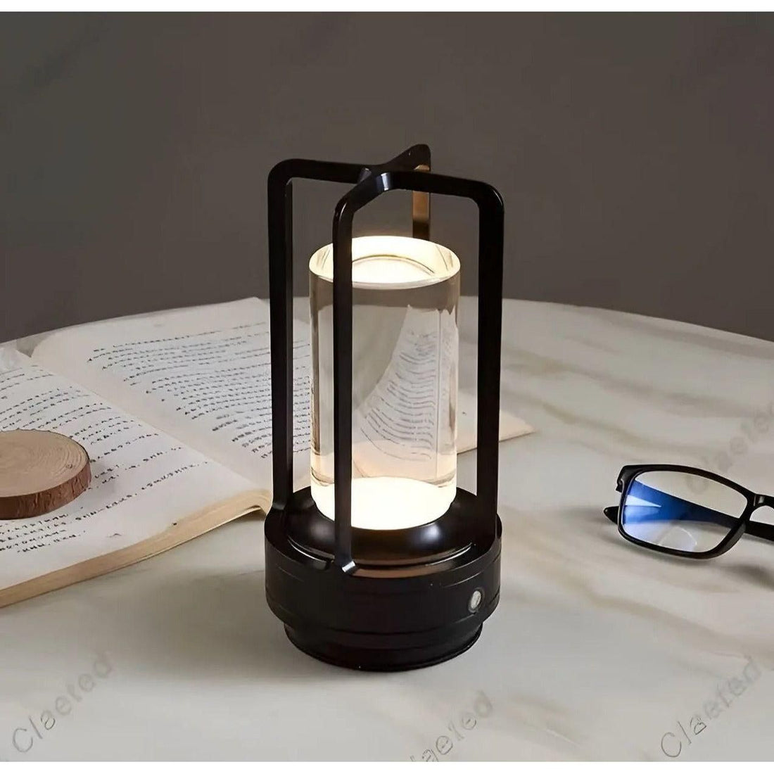 DreamLite Light - Modern justerbar metall skrivbordslampa