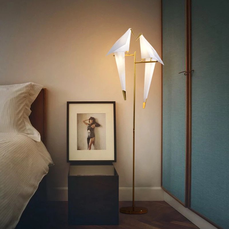 Tsuru Lumi | Origami-fågel-lampa - elegant LED golvlampa