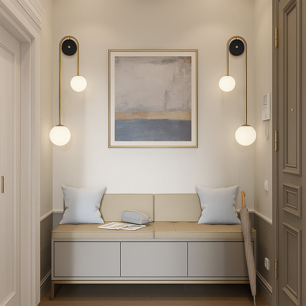 Florania – Elegant vägglampa med bågformad design