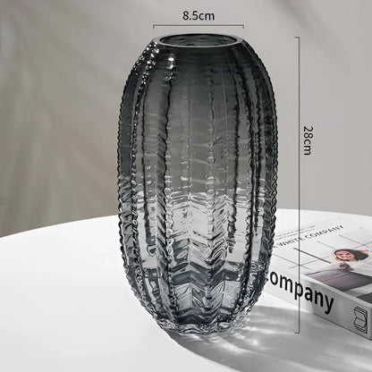 Elegant glas-kaktusvas – Konstfull glasvas för stilinredning