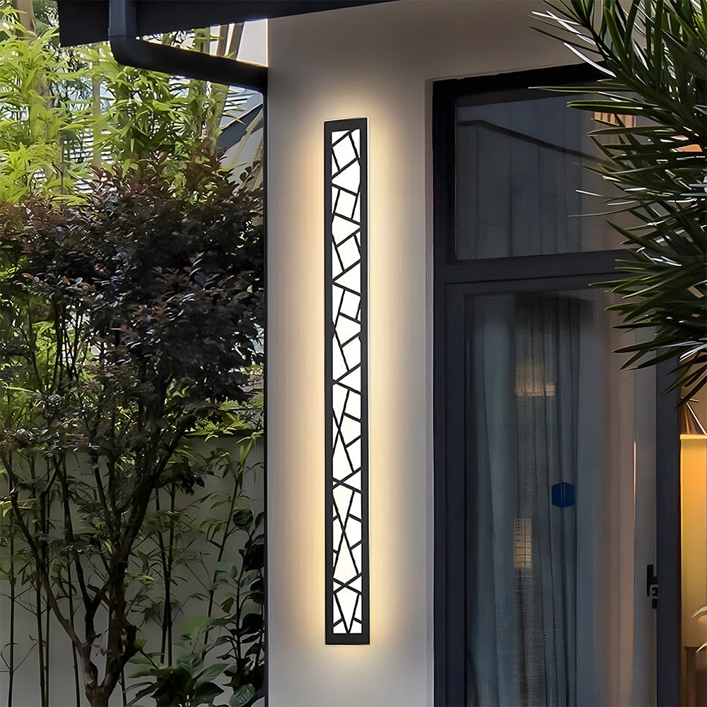 Utomhus Vattentät Vägglampa | 15.7–59 x 3.1 in | LED IP65 Lång Järn &amp; Akryl Exteriör Armatur | Brick by Brick