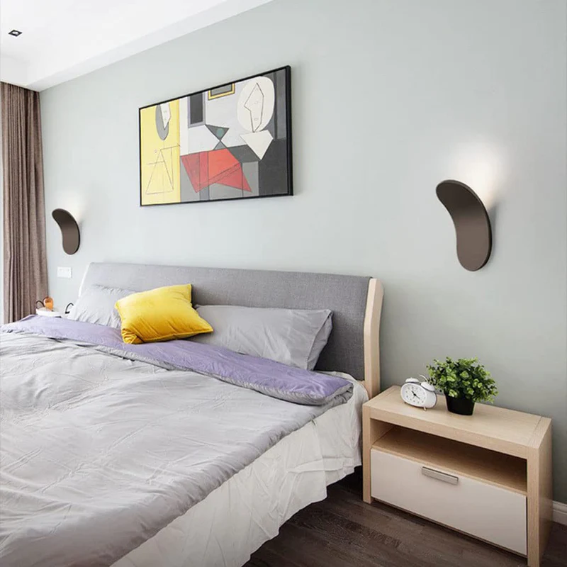 Utsökt nordisk konst vägglampa | Metall | 3.9″ × 6.7″ | Brick by Brick