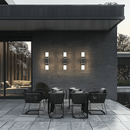 Samtida svart aluminium vägglampa – Väderbeständig utomhusbelysningslösning