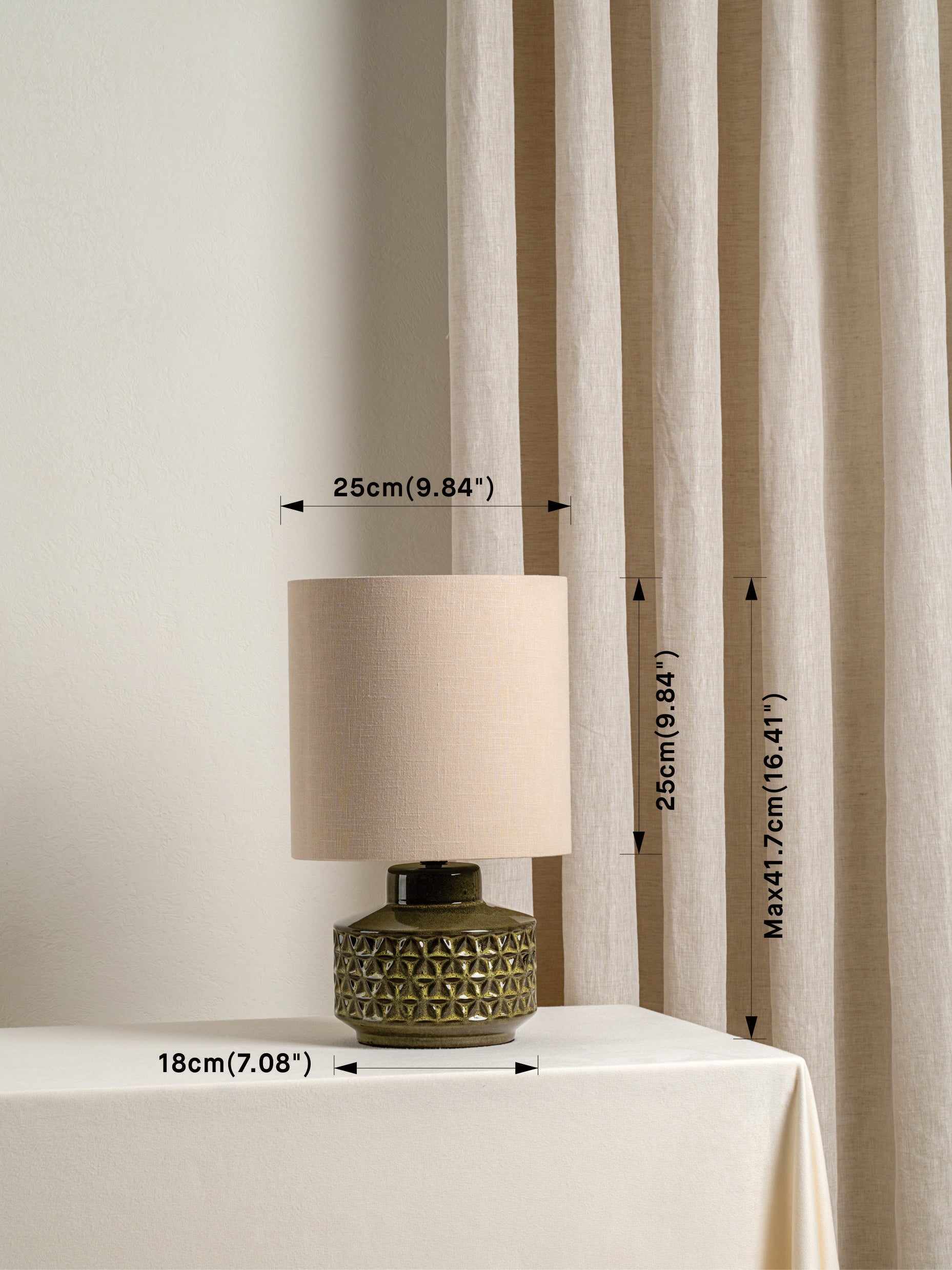 Glaserad Keramisk Bordsbelysning | Mid-Century Nattduksbordslampa | Naturlig Linneskärm | 15&quot; | Brick by Brick