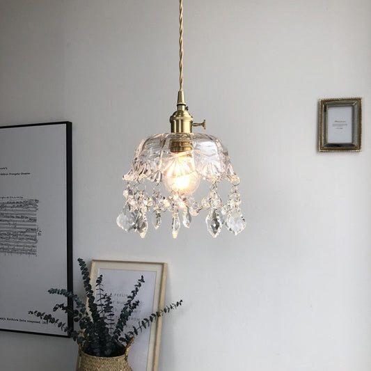 Finn Kristall Pendellampa - Elegant hängande lampa med transparenta kristaller, Högkvalitativ kvalitet, Stilfull belysning
