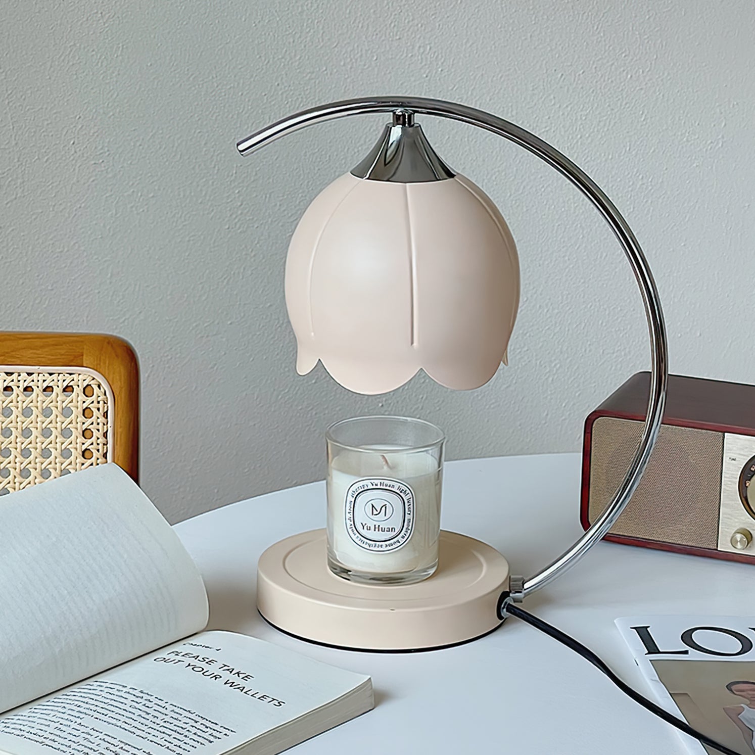 Bordslampa med ljusvaxsmältare