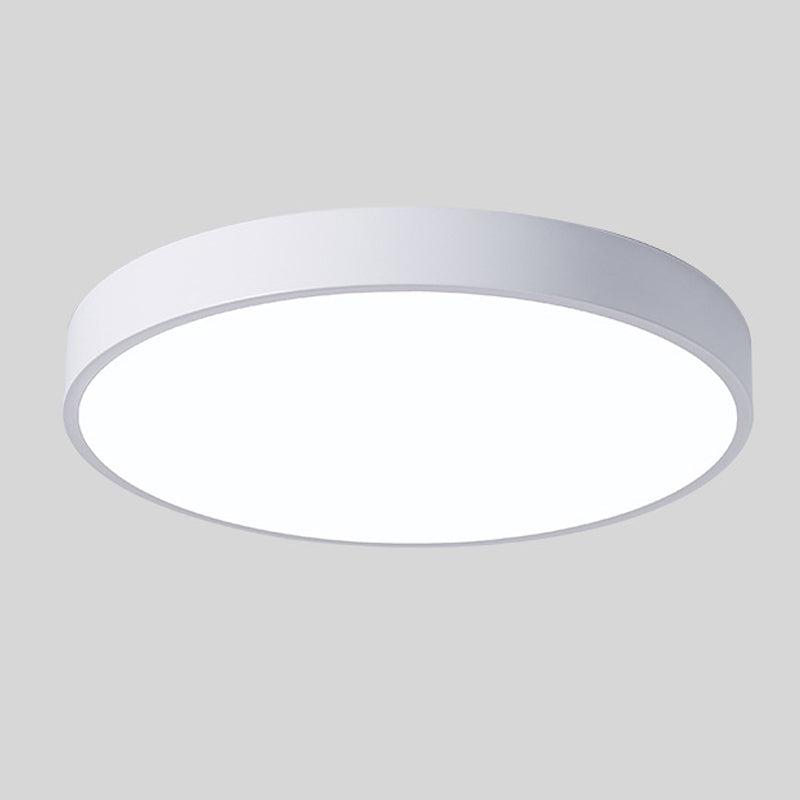 LED taklampa med träddetaljdesign