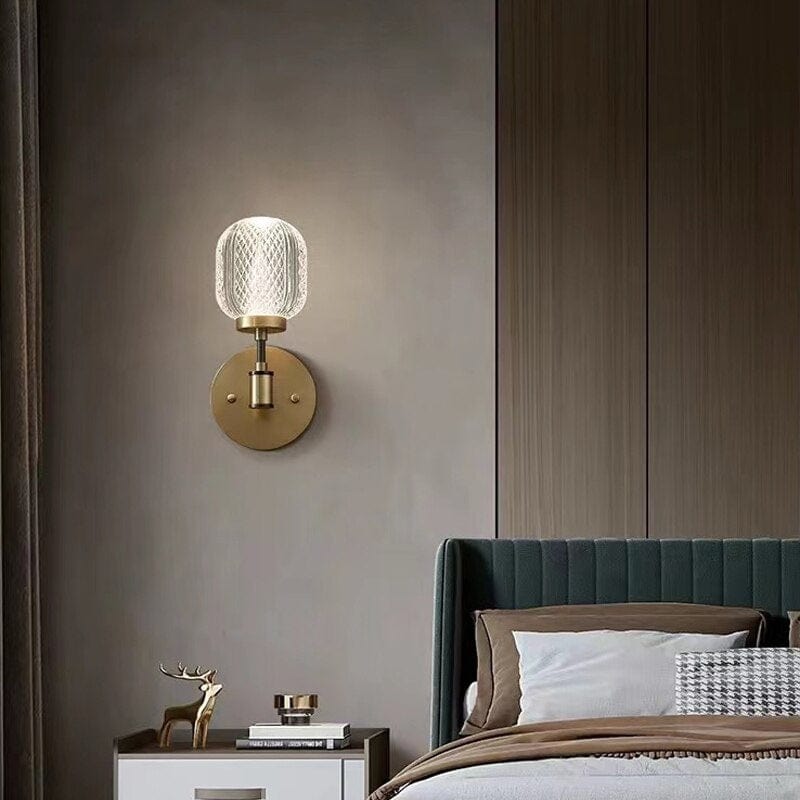 Kristallakrylvägglampa | Elegant väggsconse i mässing | Enkelt ljus | 9.84×6.69 tum | Brick by Brick