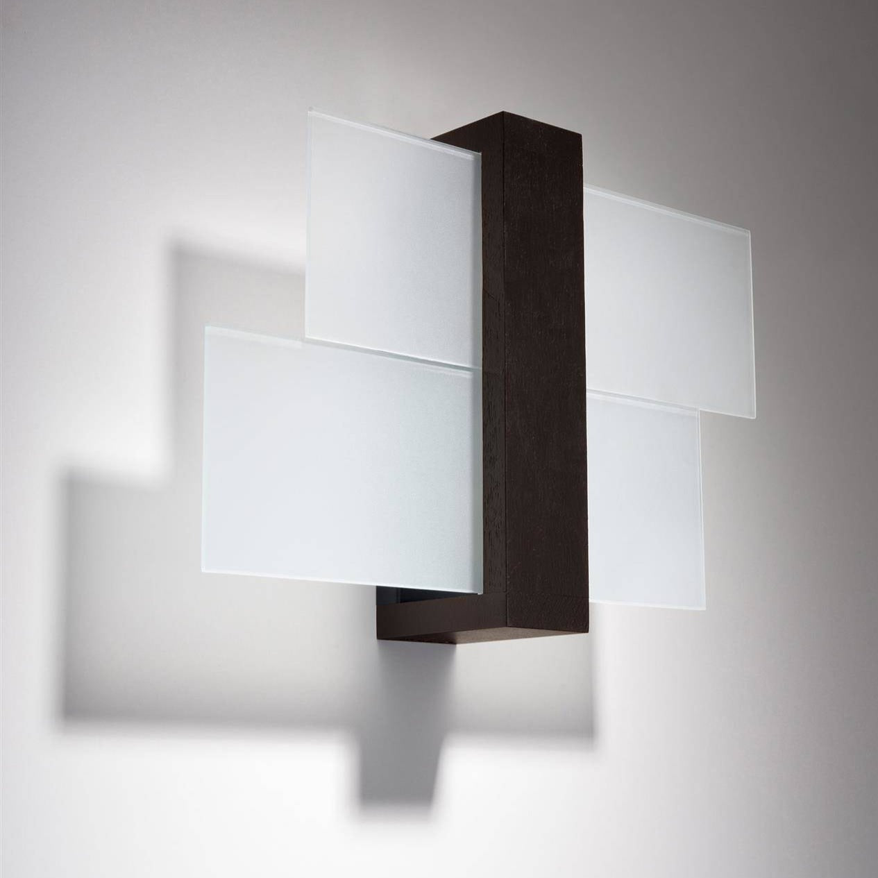 Carvallo - Moderna tak- och vägglampor för mångsidiga rum