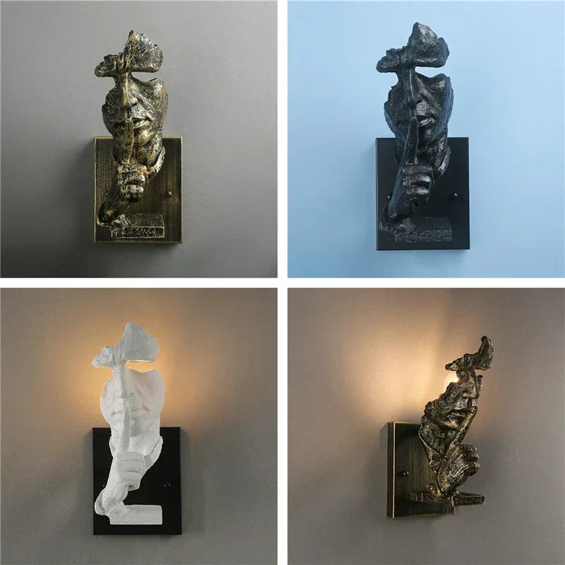 GoldenGaze - Modern Art Deco Vägglampa med Guld Ansiktsdesign