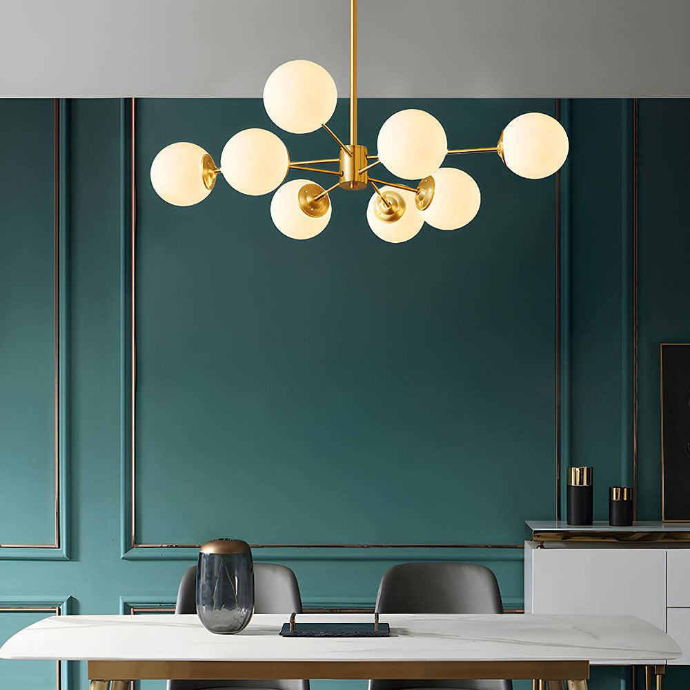 Lyxig Guld Kandelaber | Elegant Messingsbelysning för Sovrum | Intrikat Design | E27 Lampa Bas