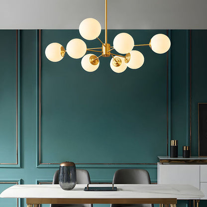 Lyxig Guld Kandelaber | Elegant Messingsbelysning för Sovrum | Intrikat Design | E27 Lampa Bas