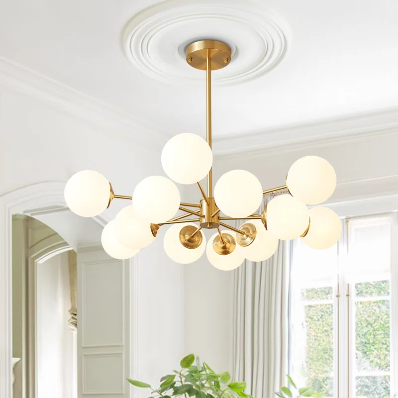 Lyxig Guld Kandelaber | Elegant Messingsbelysning för Sovrum | Intrikat Design | E27 Lampa Bas