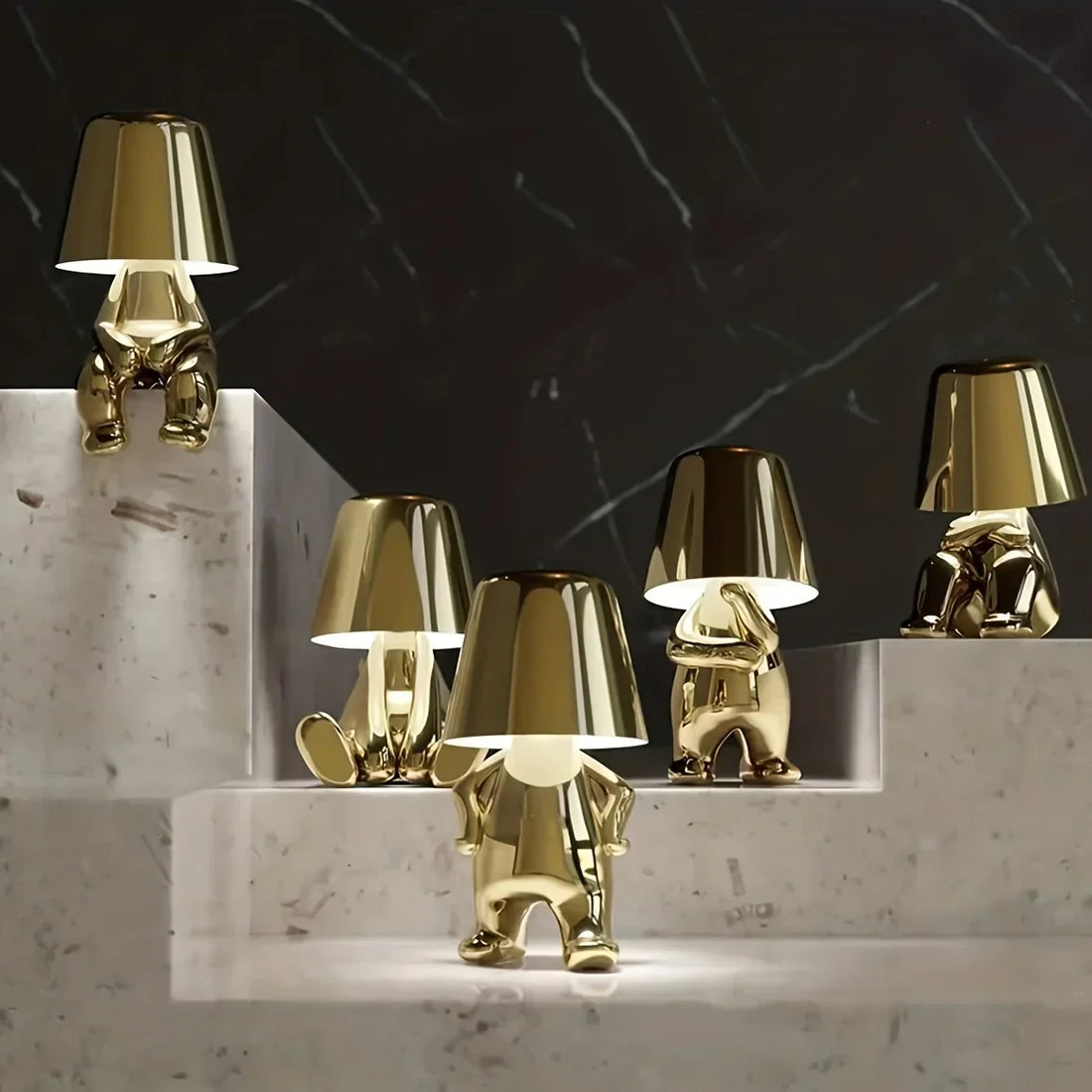 GoldenGrace - Gyllene Staty Bordslampa