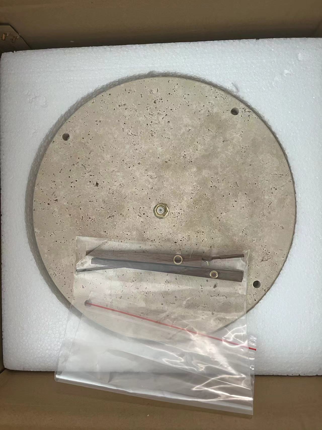 RoyaleGlow Elegant Wabi-Sabi Naturlig Sten Klocka - Tidlös Heminredning