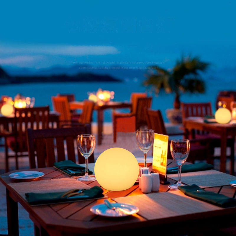 Carvallo – Modern Bordslampa med Världslig Elegans