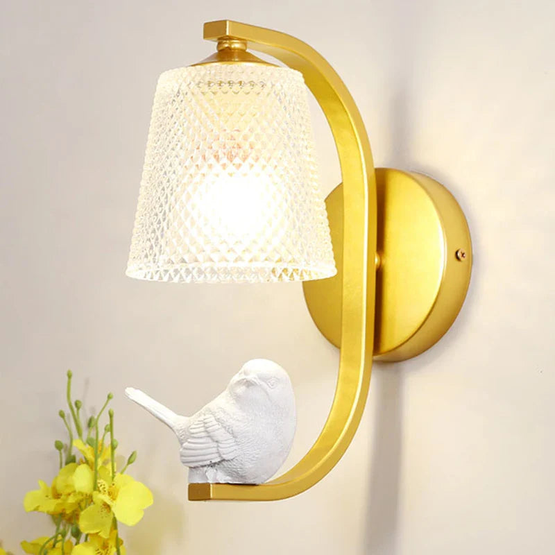 NordicBird - Modern vägglampa med fågeldesign för sovrum och vardagsrum