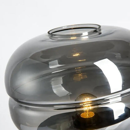 Stella Tripod Bordslampa med glaskupa – Modern design och varmt ljus