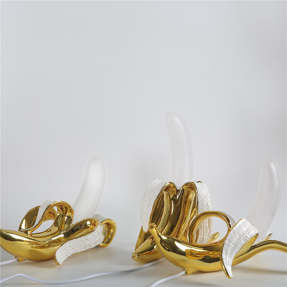 Lunara Deco | Art-Déco-bordslampa i bananblad-design