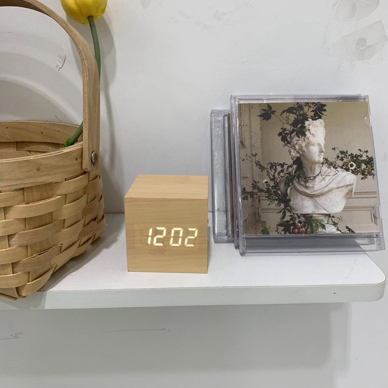 Carvallo O'clock Digital Klocka & Alarm