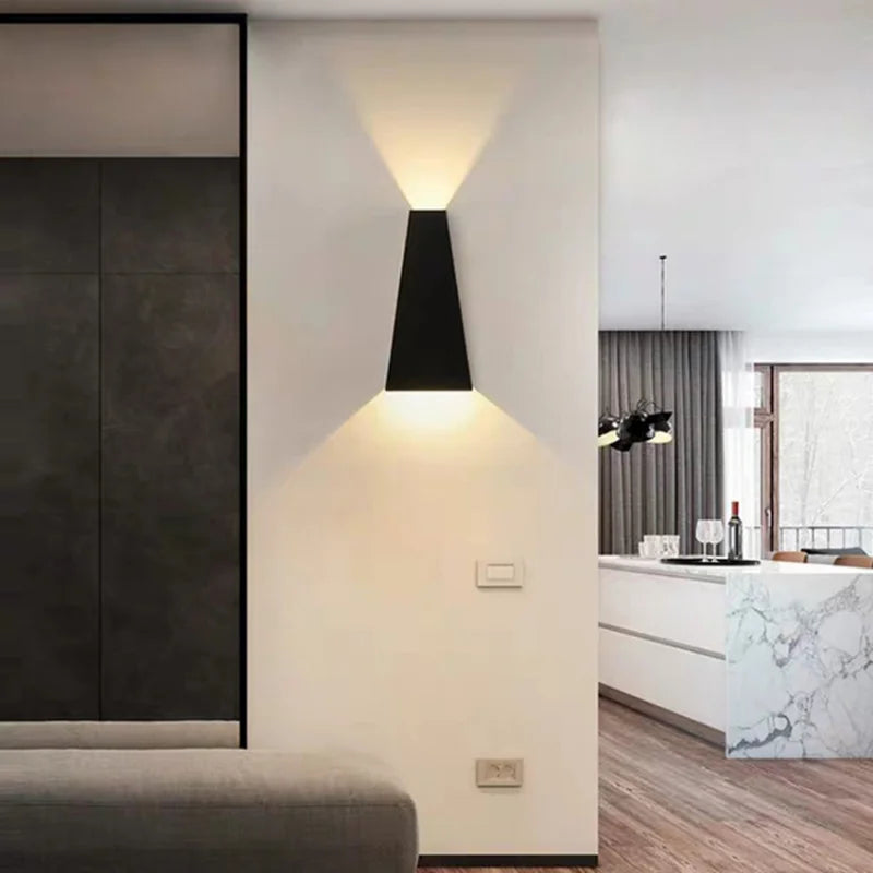 DualGlow - Modern LED Vägglampa för Sovrum &amp; Hall