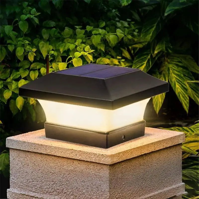 Solcellsdriven utomhuspelarlampa – Kompakt hållbar design