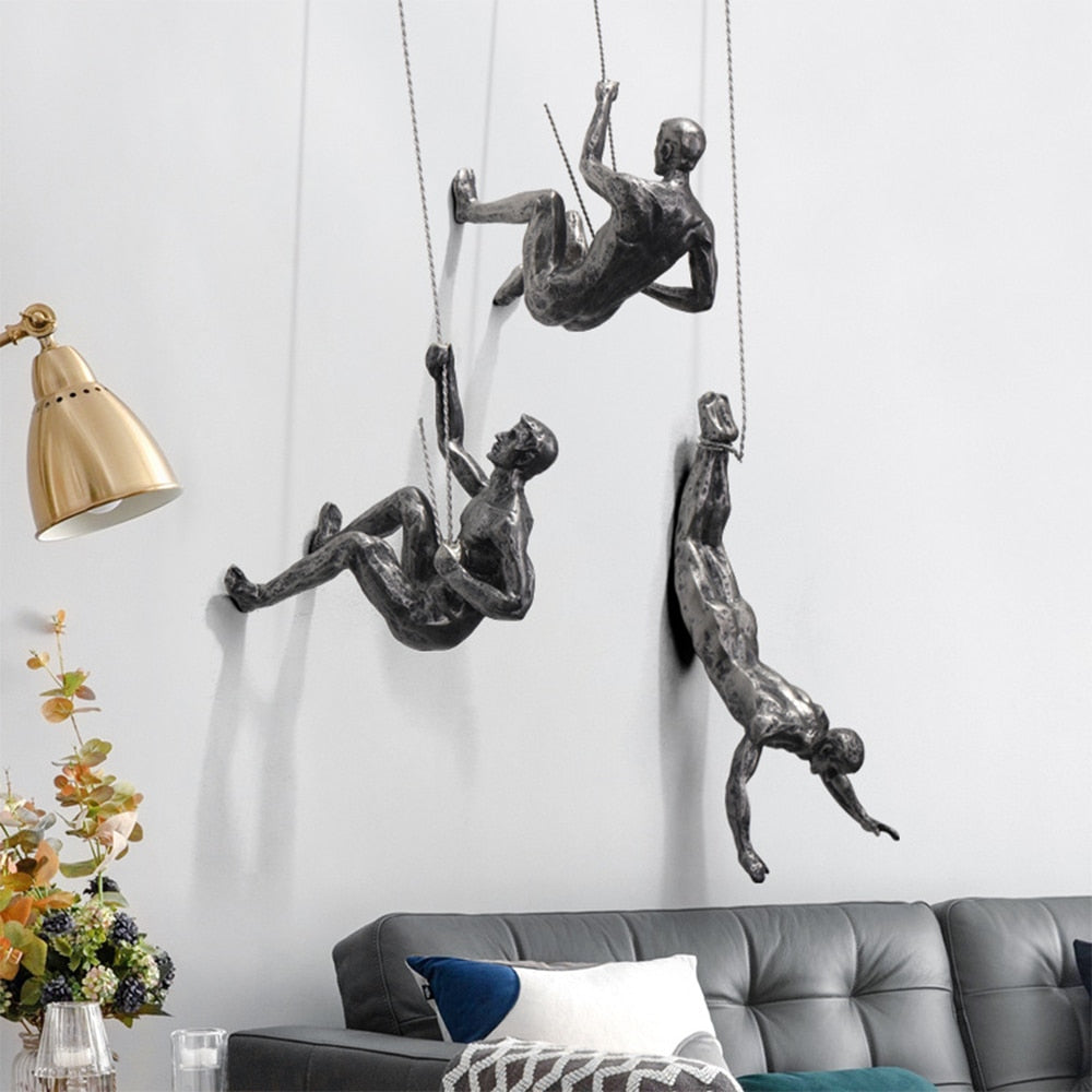 ArtiClimb Väggfigur | Klättrande skulptur i konstharp