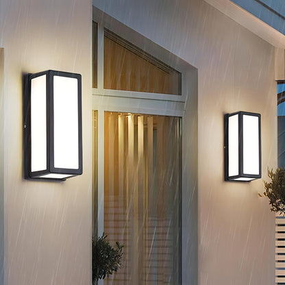 Amabelle - LED Utomhus Rörelse Sensor Vägglampa IP65