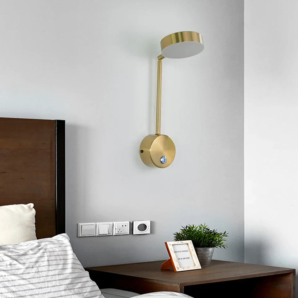 BrightLume - Modern LED Vägglampa med Dimbara Funktioner
