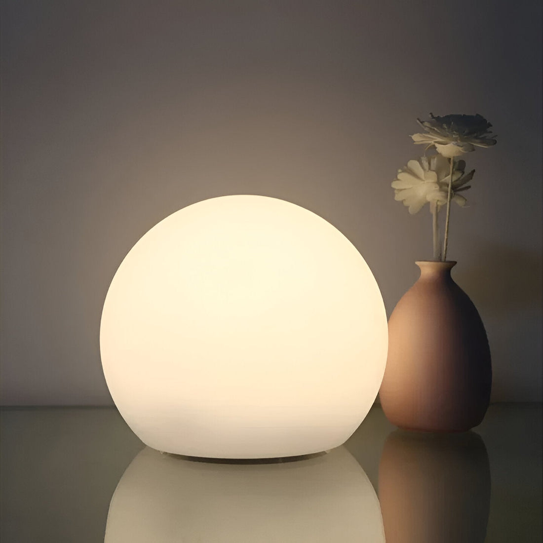 LED-bordslampa med färgbyte – Stämningsfull bollampa för bostadsutrymmen