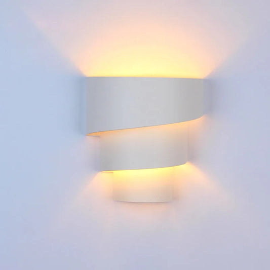 Carvallo – Modern Vägglampa med Elegant LED-design och Diffus Ljus