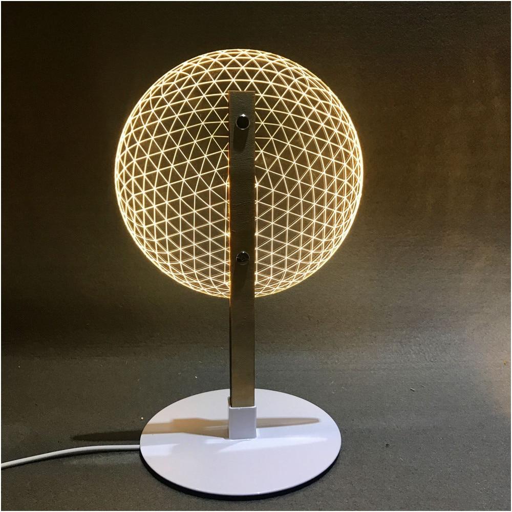 Carvallo – 3D Bordslampa med Trädetaile och Innovativ Belysningsdesign