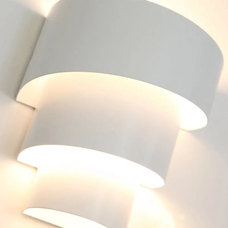 Carvallo – Modern Vägglampa med Elegant LED-design och Diffus Ljus