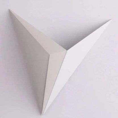 Carvallo - Elegant trekantig väggbelysning för modern inredning