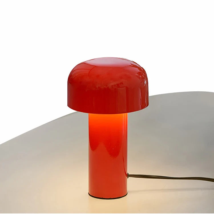 LED-skrivbordslampa med trefaldig dimmerfunktion