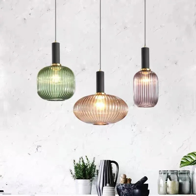 Färgglad Retro Glas Pendellampa – Kreativ LED Hängande Lampa för Vardagsrum och Sovrum