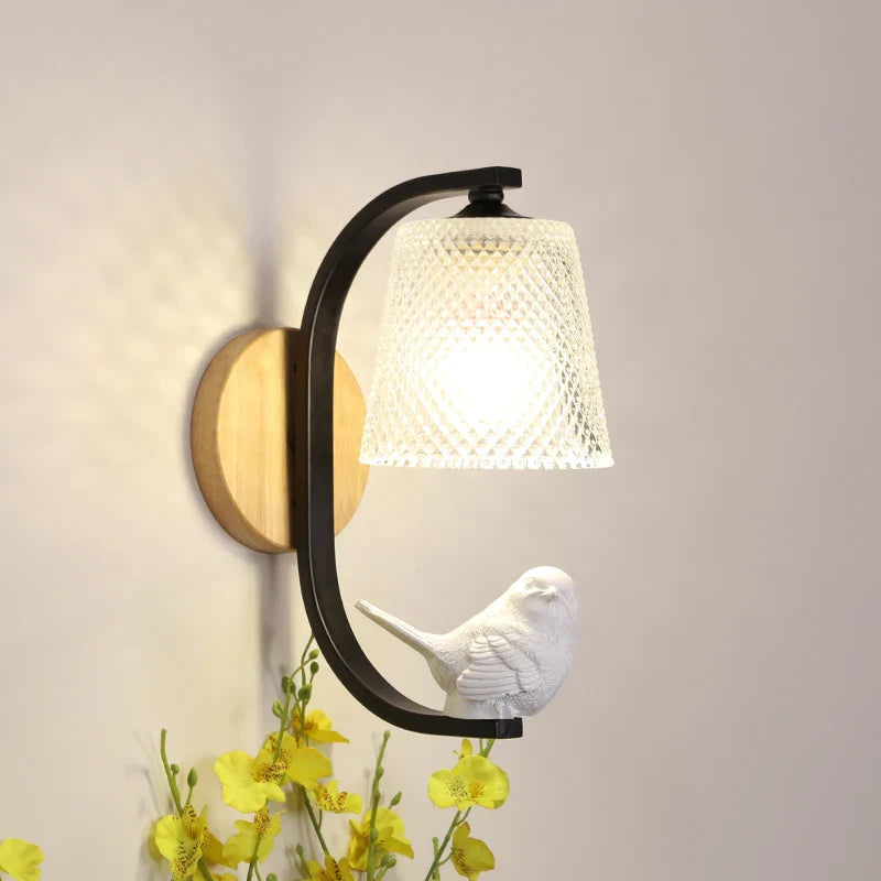 NordicBird - Modern vägglampa med fågeldesign för sovrum och vardagsrum