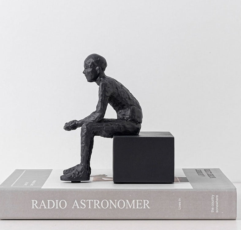 Modern Abstrakt Sittande Skulptur för Konstnärlig Heminredning