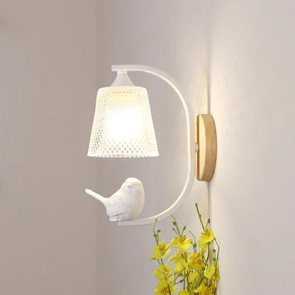 NordicBird - Modern vägglampa med fågeldesign för sovrum och vardagsrum